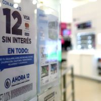 Programa Ahora 12: los teléfonos celulares fueron excluidos de la inciativa