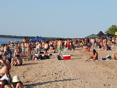“Es lamentable”: preocupación en Entre Ríos por descontrol en una playa