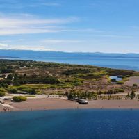 El pueblo de la Patagonia que conquista turistas: lago, montaña y tranquilidad sin multitudes