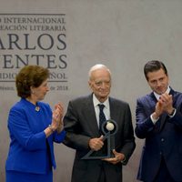 Luis Goytisolo recibe el Premio Internacional Carlos Fuentes