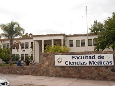 Investigan por presunto abuso de poder a funcionarios de la Facultad de Medicina