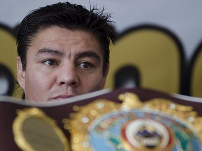 El Travieso Arce va por diputación federal con el PAN