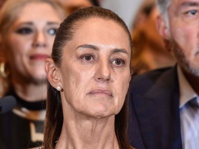 Sheinbaum revira a la UNAM: Nunca pedí que evaluaran mi tesis de licenciatura
