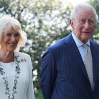 El rey Carlos III y la reina Camila inician su visita a Nueva York en el memorial del 11-S