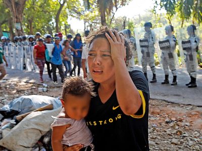 Biden suaviza, pero la Guardia Nacional se queda