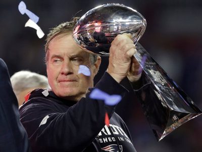 La exclusión de Bill Belichick del Salón de la Fama genera críticas de votantes y aficionados