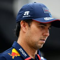 “Nunca volverá”: el excampeón de Fórmula 1 que apuntó contra Checo Pérez