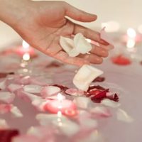Luna de las Flores: el ritual más poderoso para conseguir lo imposible antes de terminar mayo