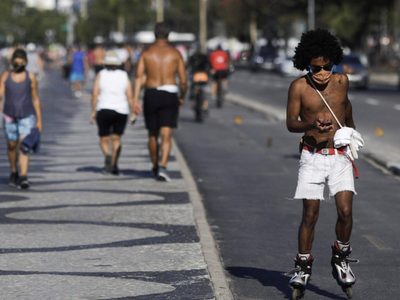 Brasil: el aislamiento social cayó a su nivel más bajo en agosto