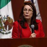 Priistas demandan por nepotismo a secretaria de Educación de Nuevo León