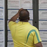 Devastador: en un año de pandemia se perdieron 377 empleos por hora en Brasil