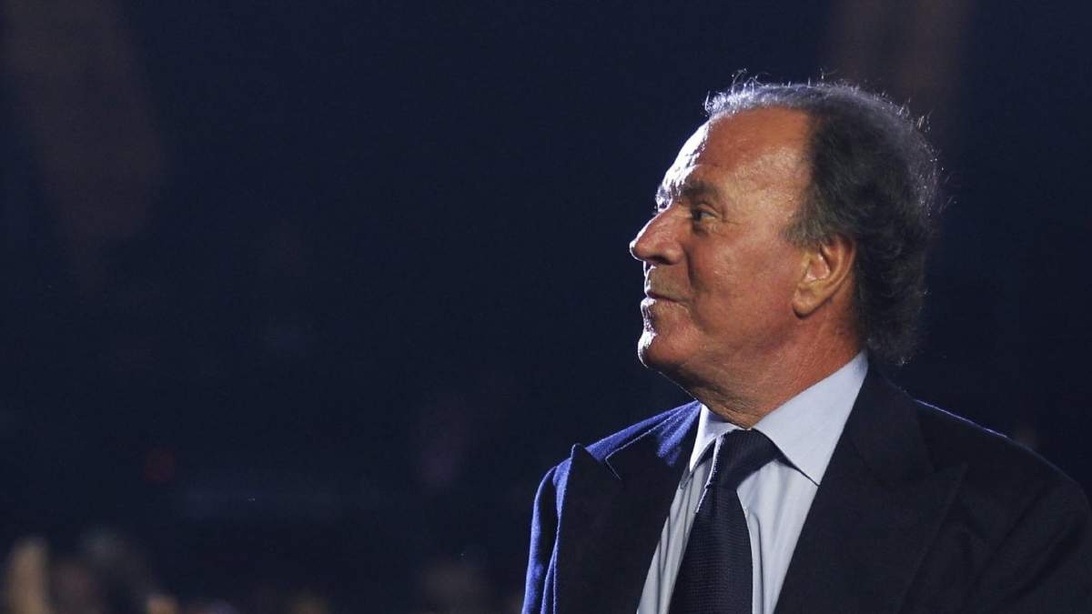 Julio  Iglesias. Fuente: (Instagram).