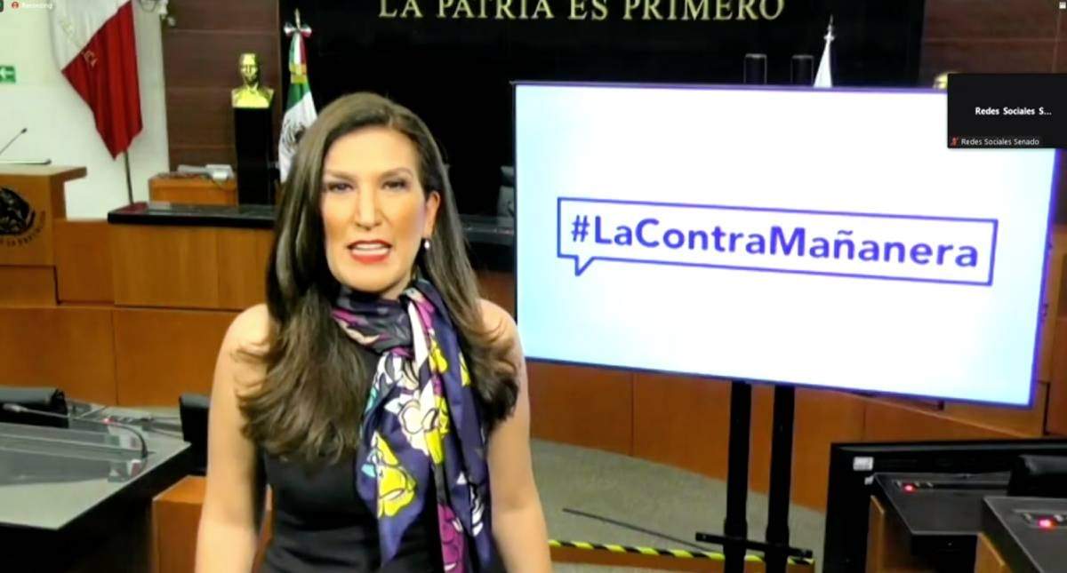 Kenia López en su "contramañanera"