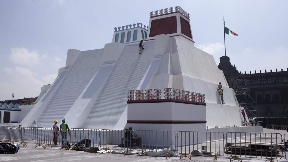 La maqueta mide 16 metros de alto, un 35% menos respecto a la pirámide original