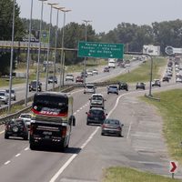 El gobierno estatizará cinco corredores viales