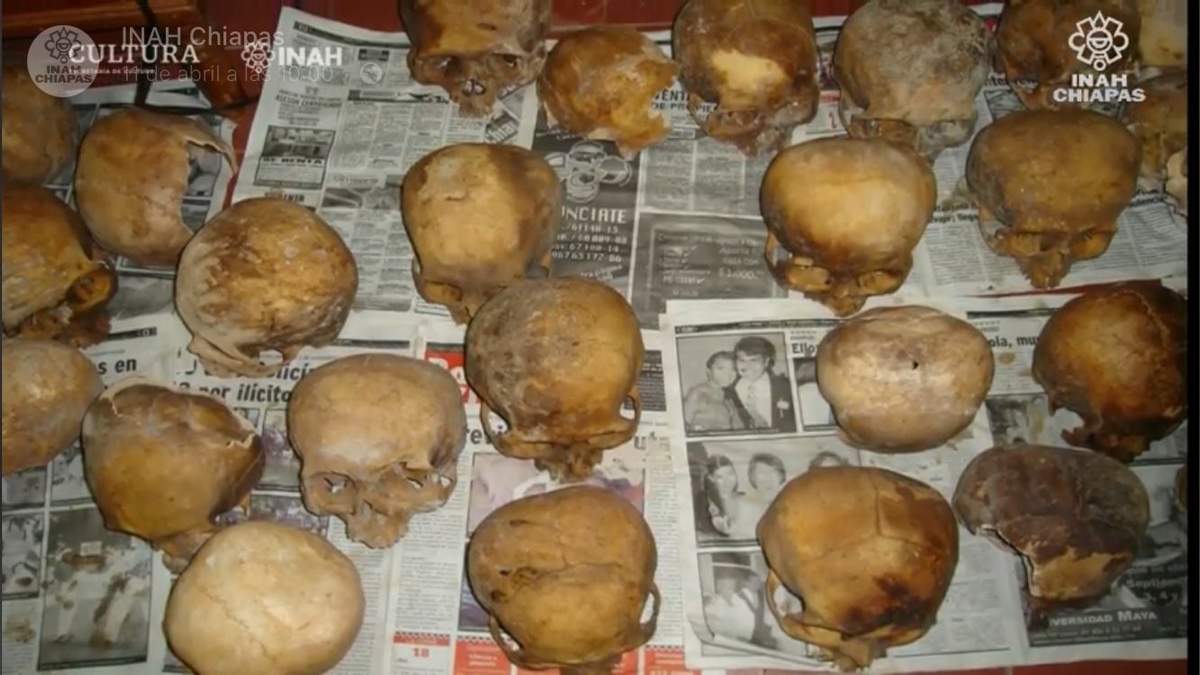 Algunos de los cráneos hallados en una cueva de Frontera Comalapa, en Chiapas