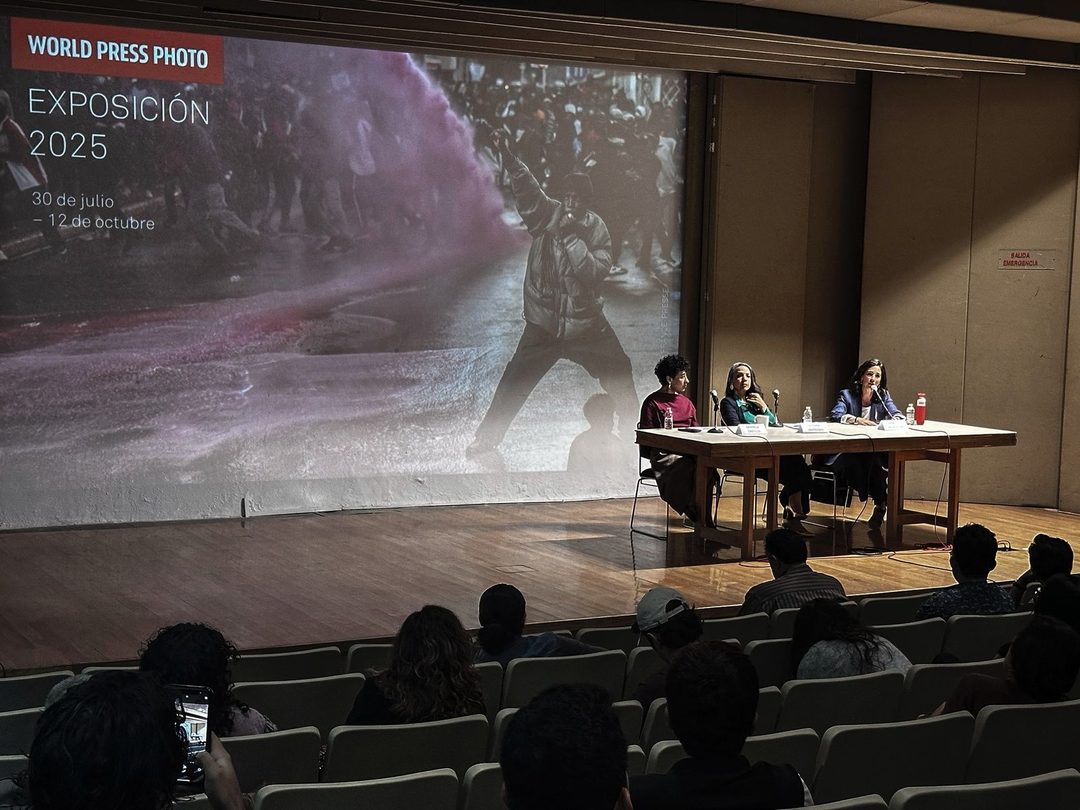Mesa de prensa. Jaspersen, Ortiz y Warendorf. Foto Niza Rivera
