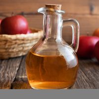 La razón por la que deberías tomar a diario vinagre de manzana: hacete estas capsulas en un solo paso y guardalas