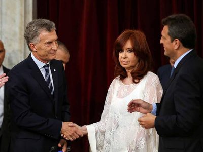 Cristina contraataca: el Senado investigará la gestión de Macri en dos temas centrales