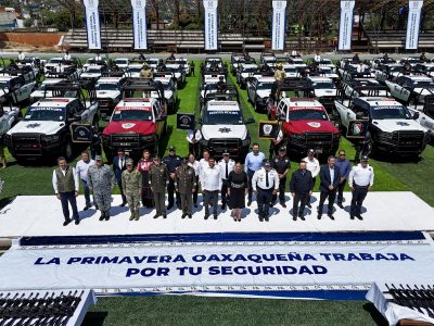 Policías de Oaxaca reciben armamento de origen israelí