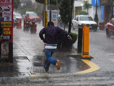 Ciclón tropical Priscilla amenaza con surgir el fin de semana; lluvias intensas de viernes a lunes