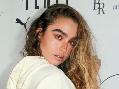 ¡Dios mio! Sommer Ray se deja fotografiar como nunca antes. ¡Tenía calor!