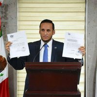 PAN "recluta" a priistas de obscuro pasado para tener mayoría en el Congreso de Veracruz