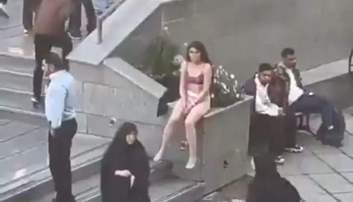 Ahoo Daryaei