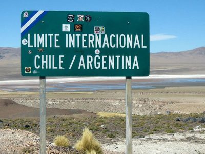 Chile descarta la apertura de la frontera terrestre con Argentina en septiembre
