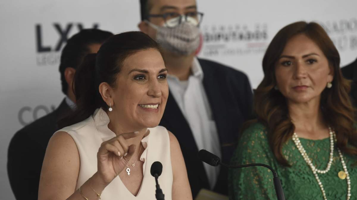 La senadora Kenia López Rabadán, del PAN