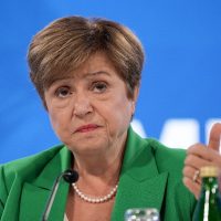 El FMI advierte sobre el freno de la actividad