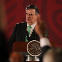 Existen 300 casos judicializados por tráfico de personas, afirma Ebrard