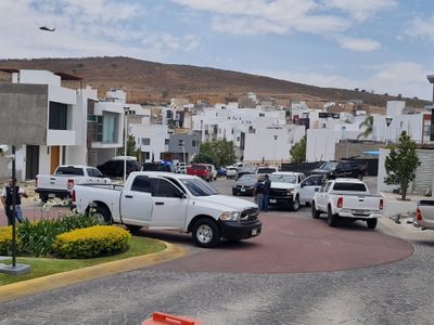 Aseguran toma clandestina de ducto de Pemex en Tlajomulco de Zúñiga