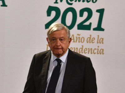 AMLO llama al "supremo poder conservador" a reconocer que dejaron un país destruido