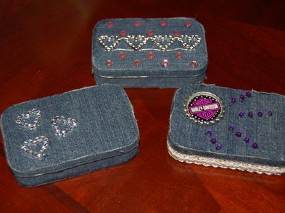 No des de baja ese jean viejo: convertilo en un organizador para tu baño o habitación, sin máquina de coser