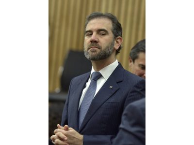 Córdova reclama a Barranco por críticas al INE; está obligado a conducirse como diplomático