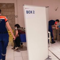 Francia exige certificado covid para bares, cines, viajes... y se dispara el registro para la vacuna
