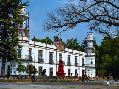 Rector de Chapingo pierde protección contra captura por agresión sexual