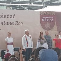 AMLO utiliza instalaciones suspendidas judicialmente en evento del Tren Maya en Playa del Carmen