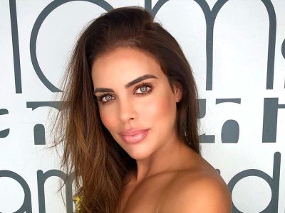 ¡El agua se puso dura! Sara Corrales dejó ver lo impensado de cabeza ¡Y en traje de baño!
