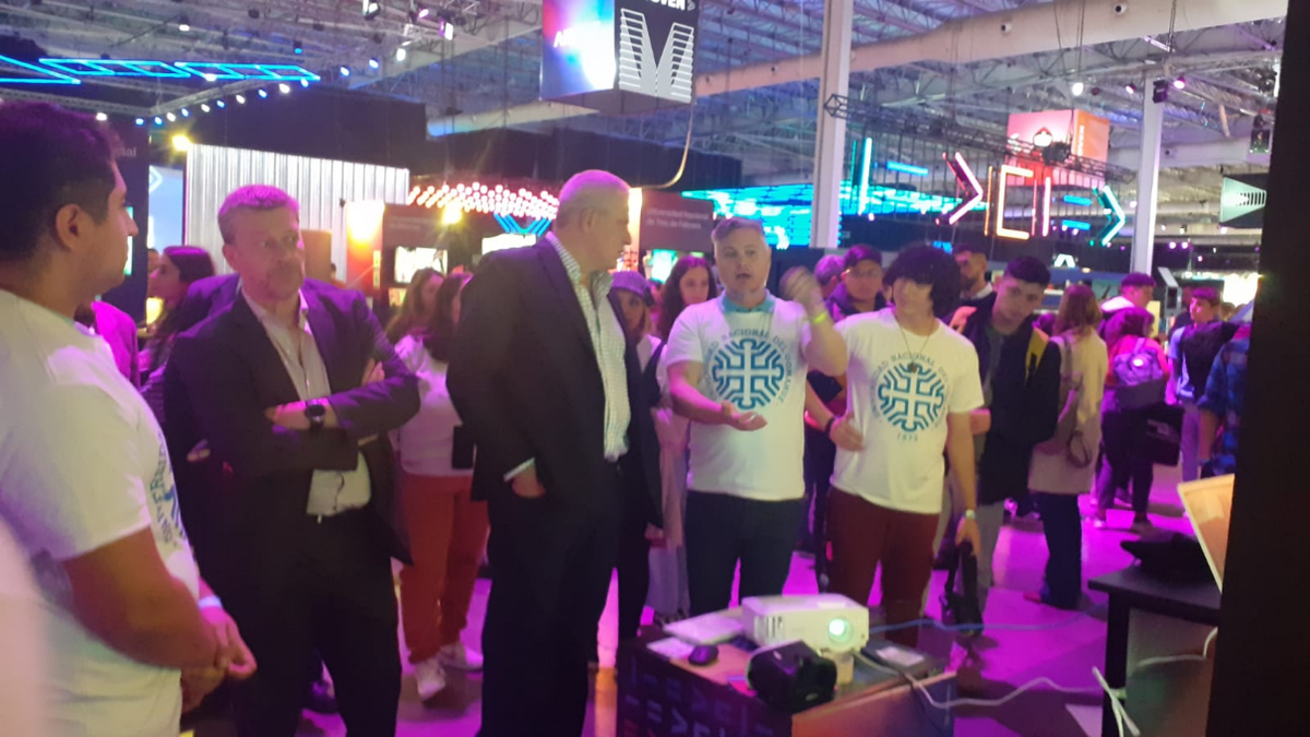 Stand de la UNCo en tecnópolis. Fuente: (Prensa UNCo)