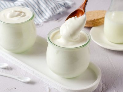 No compres más el yogur con colchón de frutas: hacelo en casa, más cremoso y sin aditivos malos para tu salud