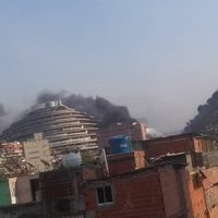 Reportan incendio en la cárcel de presos políticos de Caracas