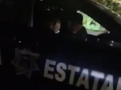 Policías de Tabasco acosan sexualmente a jovencitas desde su patrulla [VIDEO]