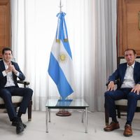 Luego de presentar su nuevo gabinete, Omar Gutiérrez se reunió con Wado de Pedro