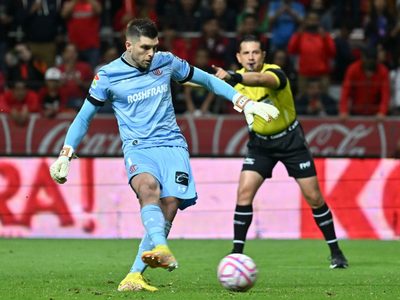 En partidazo de volteretas, Volpi anota de penalti y da el triunfo al Toluca ante Santos (Videos)