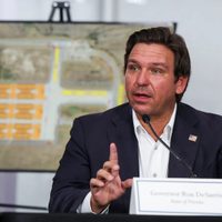 Florida planea abrir un nuevo centro de detención de inmigrantes