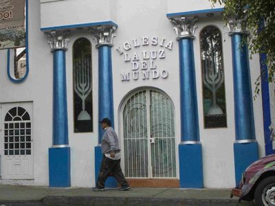 Naasón Joaquín y su reino de la posverdad