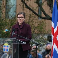 Mujeres de Islandia hacen huelga para exigir igualdad salarial