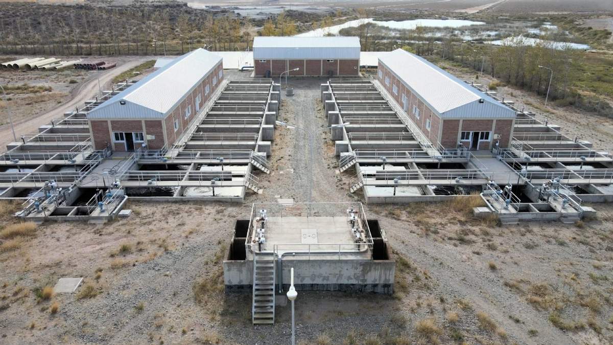 La provincia realizó gestiones ante la CAF por 100 millones de dólares. Fuente: (Neuquén Informa)